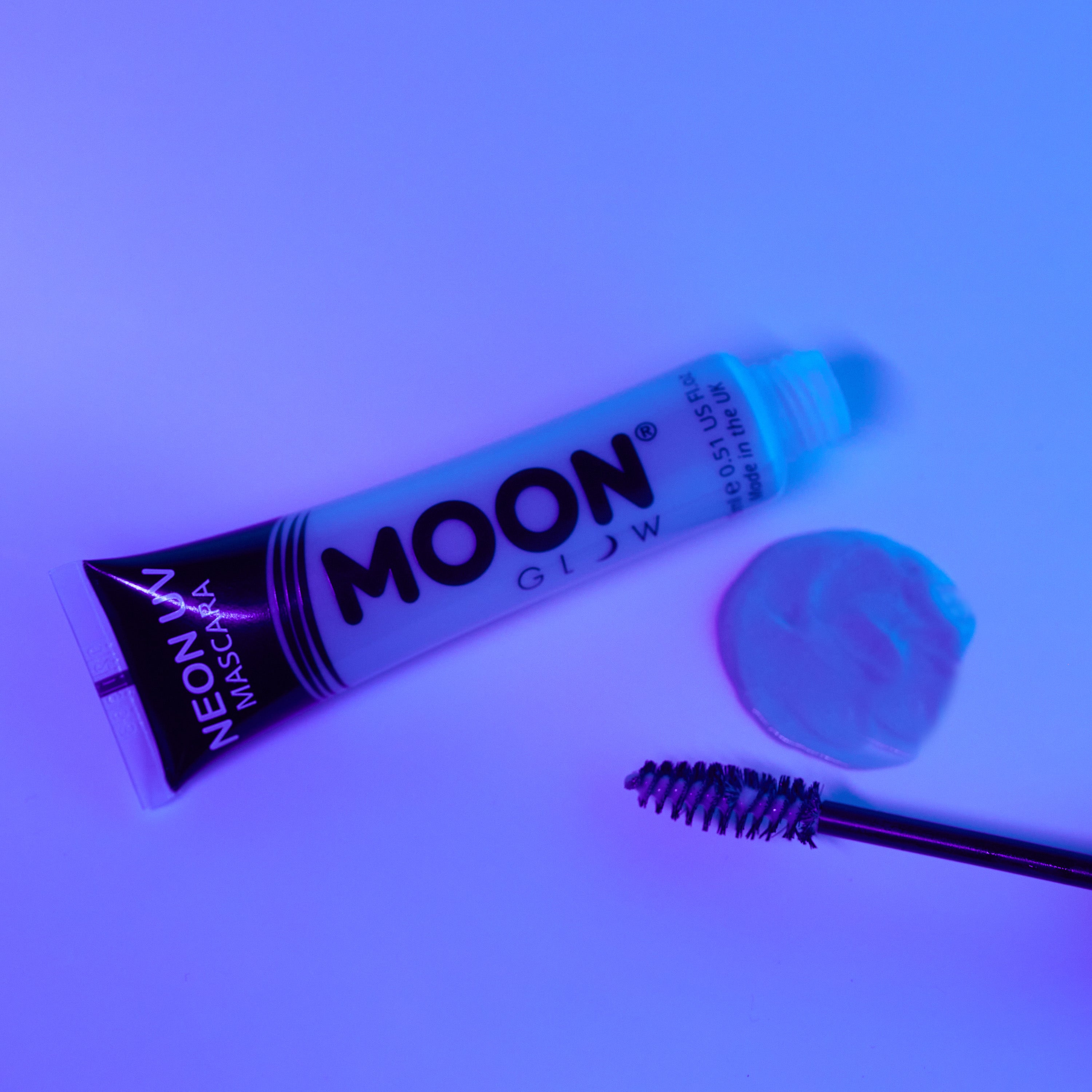 Neon UV Mascara